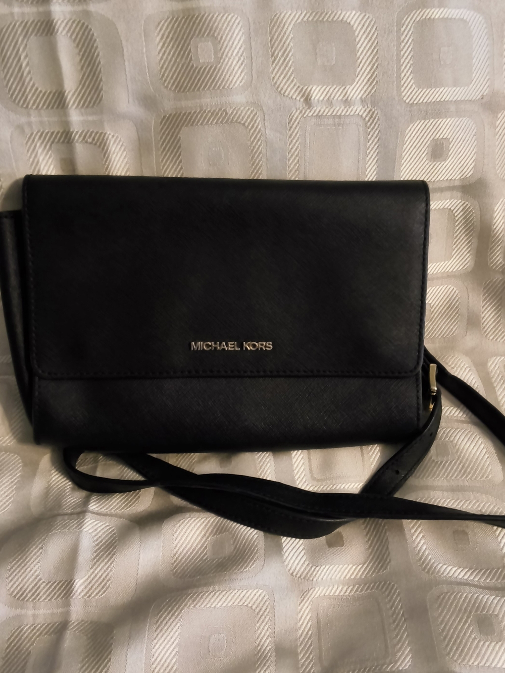 Michael Kors Black Leather Crossbody Wallet on Chain